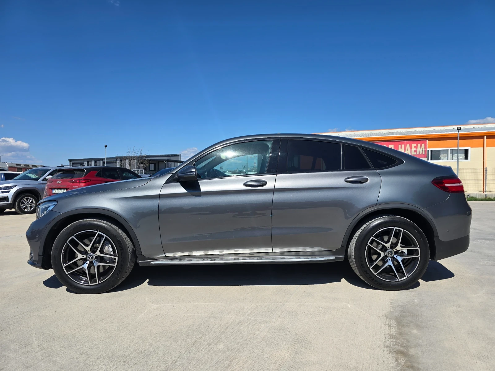 Mercedes-Benz GLC 250 250 AMG Пакет : Лизинг/Бартер, снимка 4 - Автомобили и джипове - 54205395