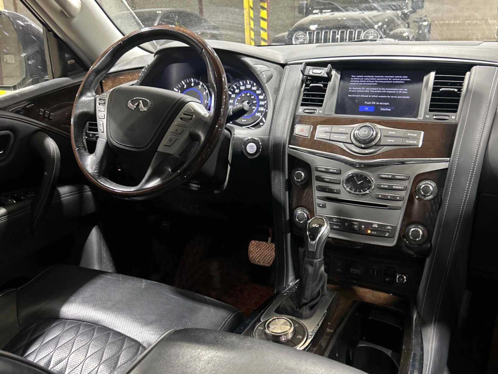 Infiniti QX80 5.6* V8* 360������* ��������* ���������* ��������� | Mobile.bg � ����������� 4