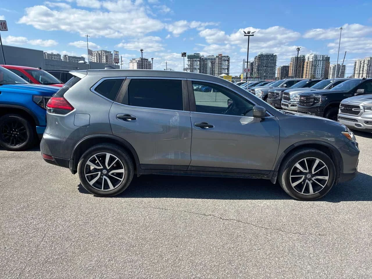 Nissan Rogue * AWD 4dr * CARFAX * ЦЕНА ДО БГ, снимка 3 - Автомобили и джипове - 54304111