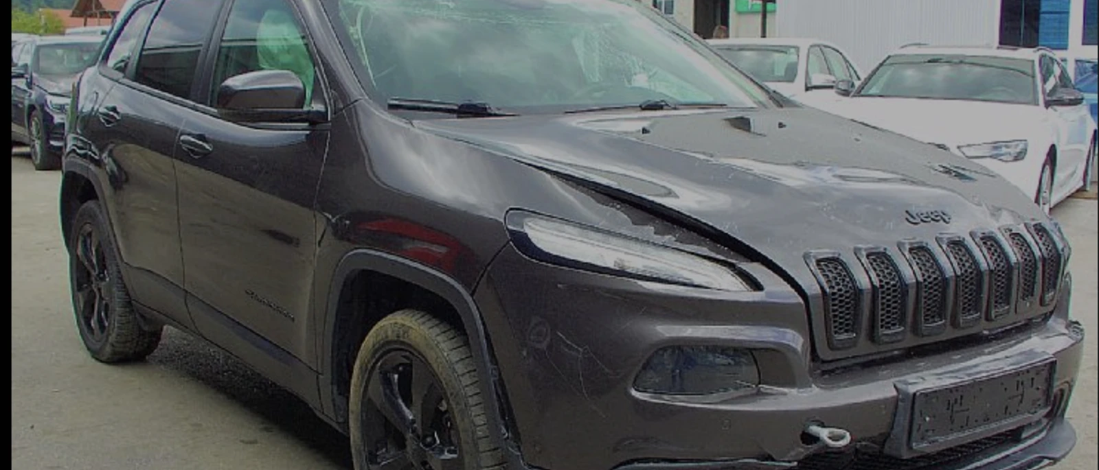 Jeep Cherokee 2.2D AVTOMATIK, снимка 2 - Автомобили и джипове - 54662175