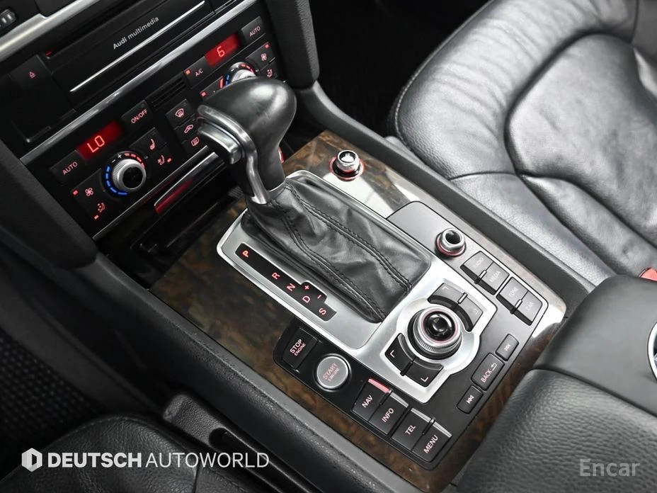 Audi Q7, снимка 9 - Автомобили и джипове - 55516890
