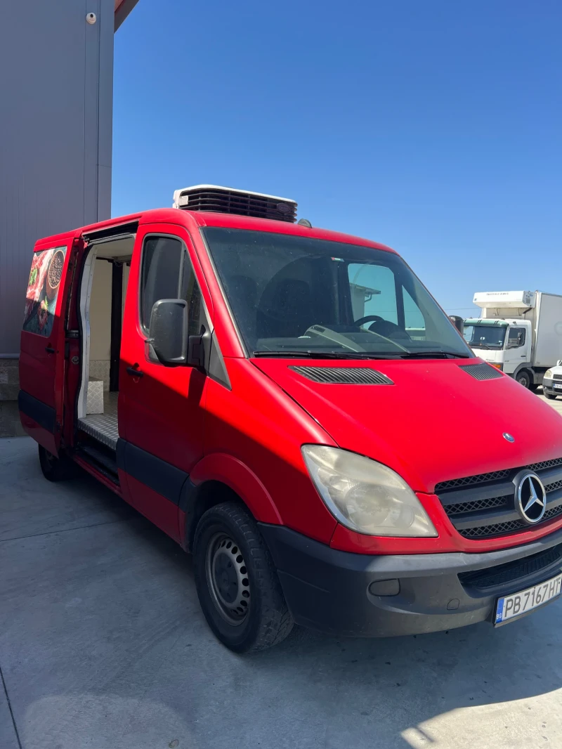 Mercedes-Benz Sprinter 211 Хладилен, снимка 2 - Бусове и автобуси - 52660596
