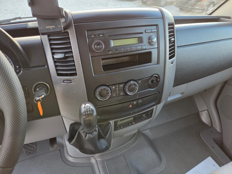 VW Crafter 2.5 TDI, Бордови, Климатик, 4.30 метра, До 3.5 тон, снимка 11 - Бусове и автобуси - 52250283