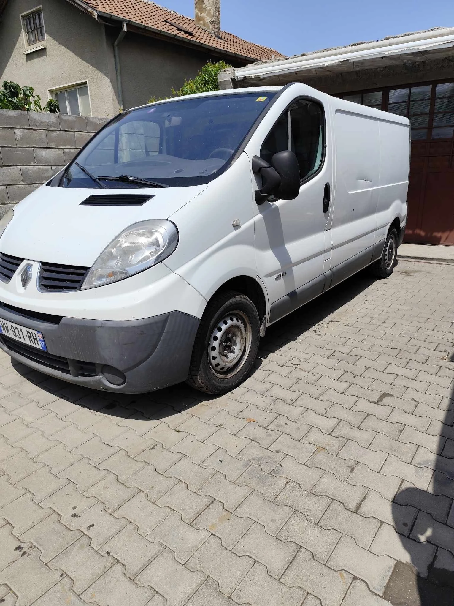 Renault Trafic 2.0DCI MAXI - изображение 2