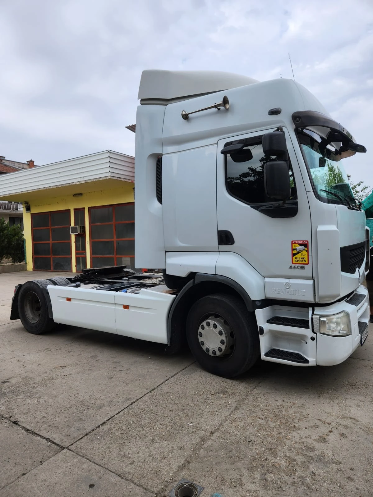 Renault Premium 460 - изображение 5