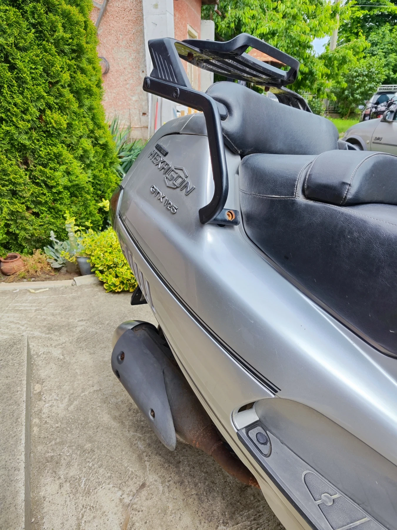 Piaggio Hexagon GTX125 - изображение 8