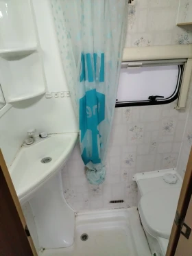 Каравана Fleetwood Garland , снимка 11 - Каравани и кемпери - 53628521