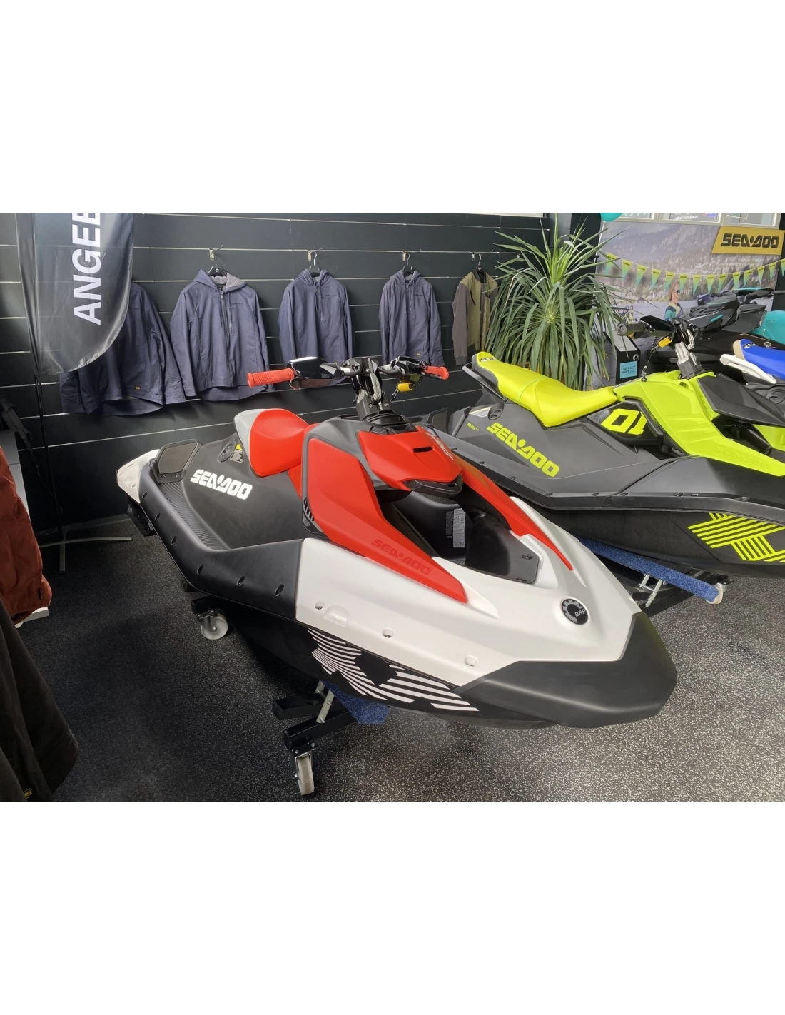 Джет Bombardier Sea Doo Sea-Doo Spark Trixx for 1 90 Dragon Red - изображение 3