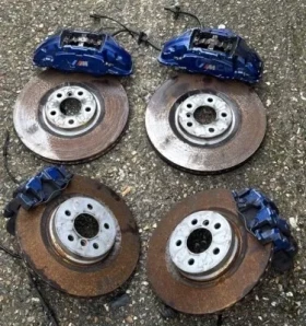 Спирачни апарати Брембо Brembo и спирачни дискове за БМВ F40 F44 BMW, снимка 1