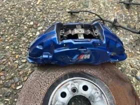 Спирачни апарати Брембо Brembo и спирачни дискове за БМВ F40 F44 BMW, снимка 4