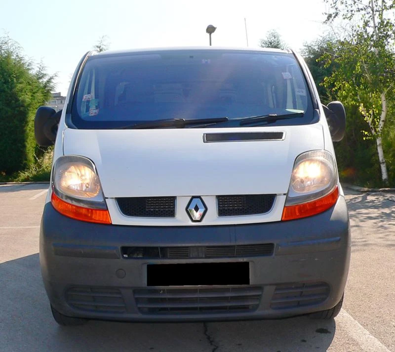 Двигател за Renault Trafic, снимка 2 - Части - 46033367