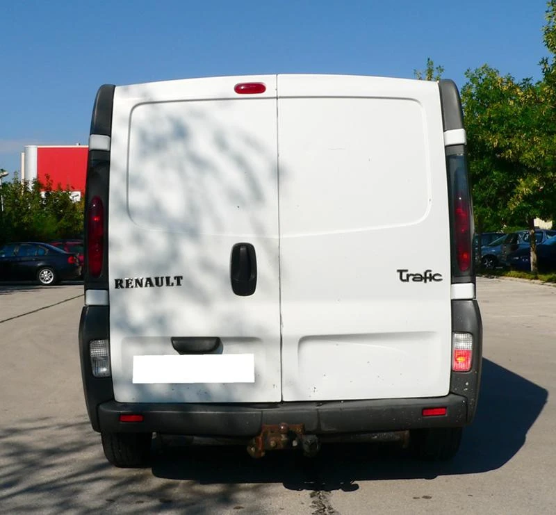 Двигател за Renault Trafic, снимка 6 - Части - 46033367