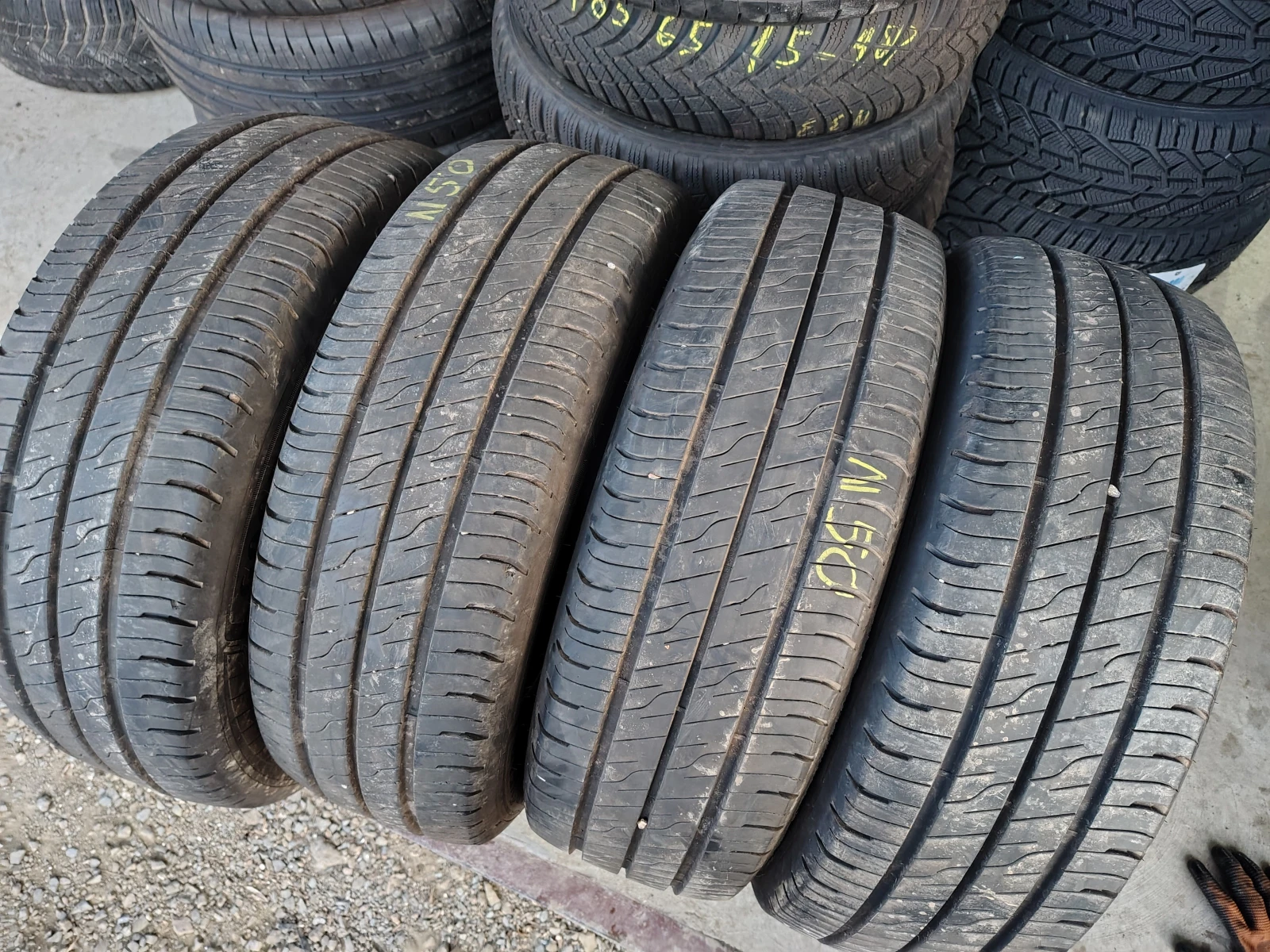 Гуми Летни 215/60R17, снимка 2 - Гуми и джанти - 53746777