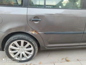 VW Touran 1.6 105 k.c 7 местен, снимка 7