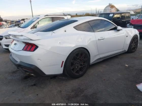 Ford Mustang 5.0L V-8 DI, DOHC, VVT, 486HP Rear Wheel Drive, снимка 11