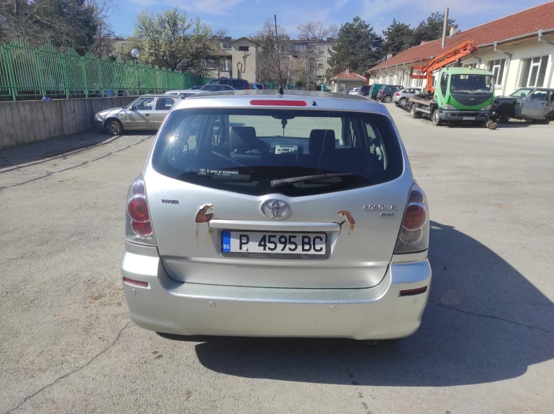 Toyota Corolla verso, снимка 4 - Автомобили и джипове - 46682459