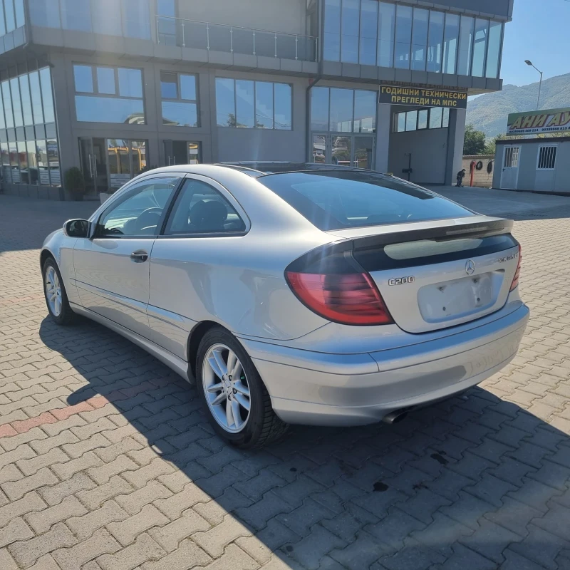 Mercedes-Benz C 200 2.0 kompressor, снимка 3 - Автомобили и джипове - 46991718