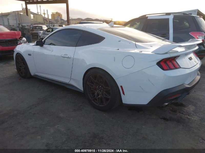 Ford Mustang 5.0L V-8 DI, DOHC, VVT, 486HP Rear Wheel Drive, снимка 10 - Автомобили и джипове - 48465095