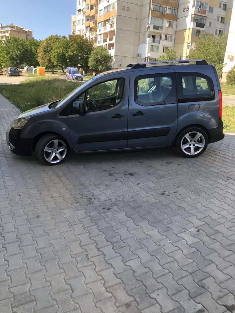 Citroen Berlingo, снимка 3 - Автомобили и джипове - 48648282