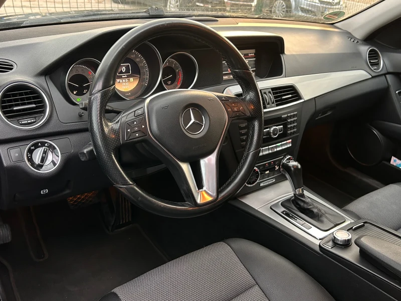 Mercedes-Benz C 180, снимка 6 - Автомобили и джипове - 52544648