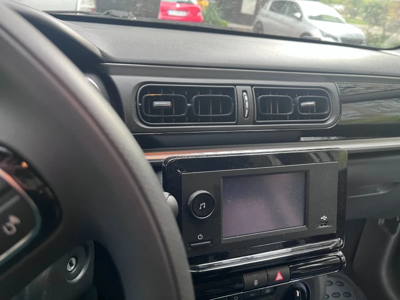 Citroen C3 PureTech 83, снимка 6 - Автомобили и джипове - 52498510