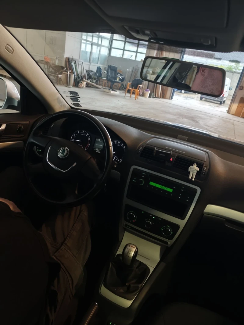 Skoda Octavia, снимка 14 - Автомобили и джипове - 52572979