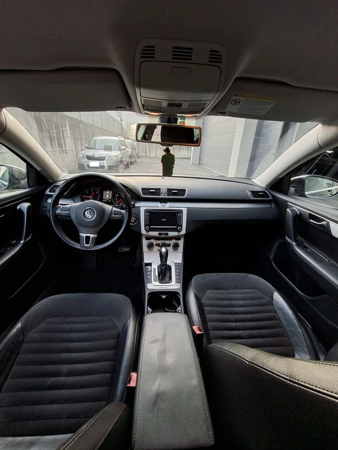 VW Passat 2.0TDI 170кс.* 4x4* Highline* Подгрев* LED, снимка 9 - Автомобили и джипове - 53576665