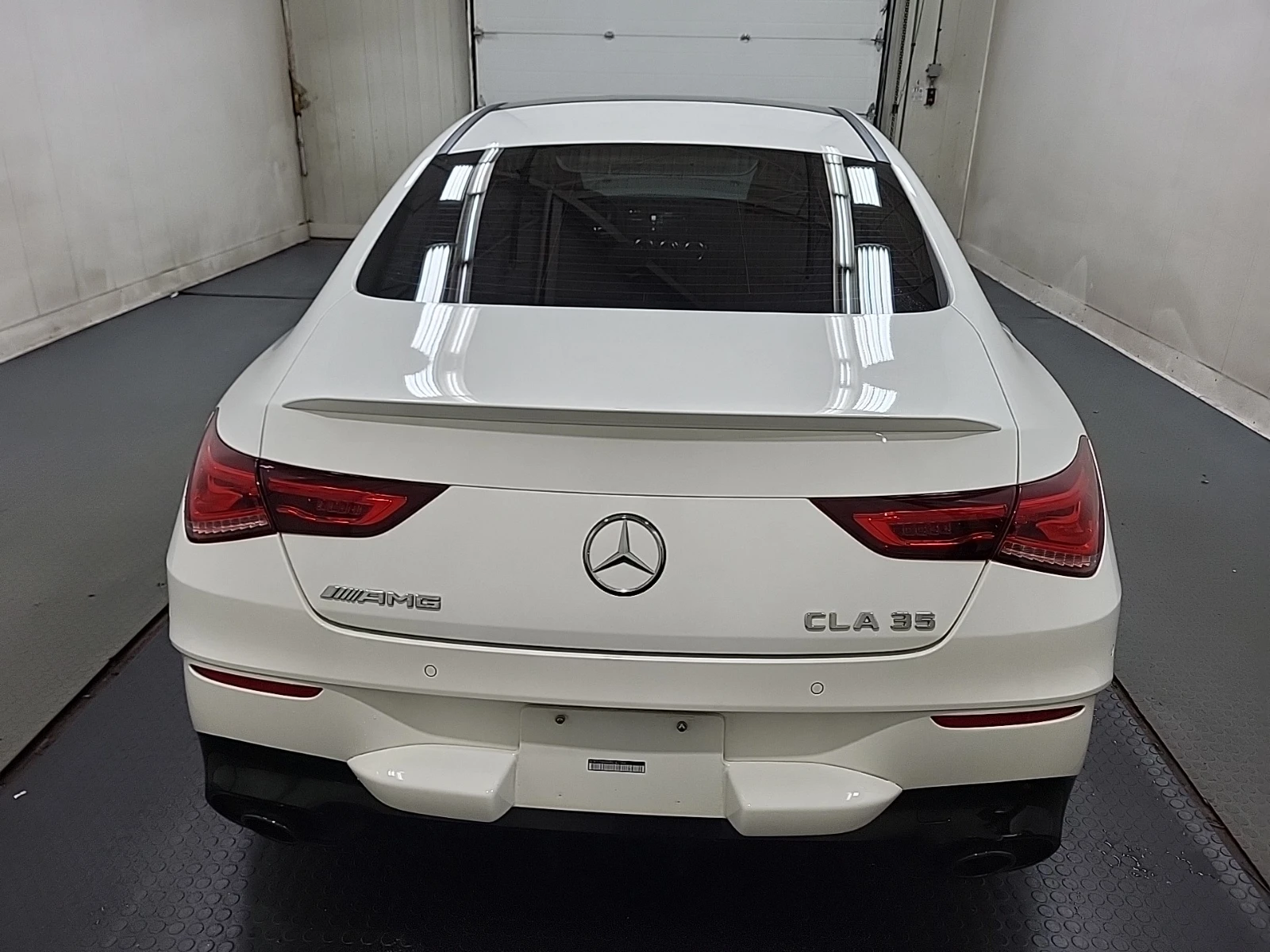Mercedes-Benz CLA 350 AMG * 4MATIC * PANORAMA * CARFAX * АвтоКредит - изображение 3