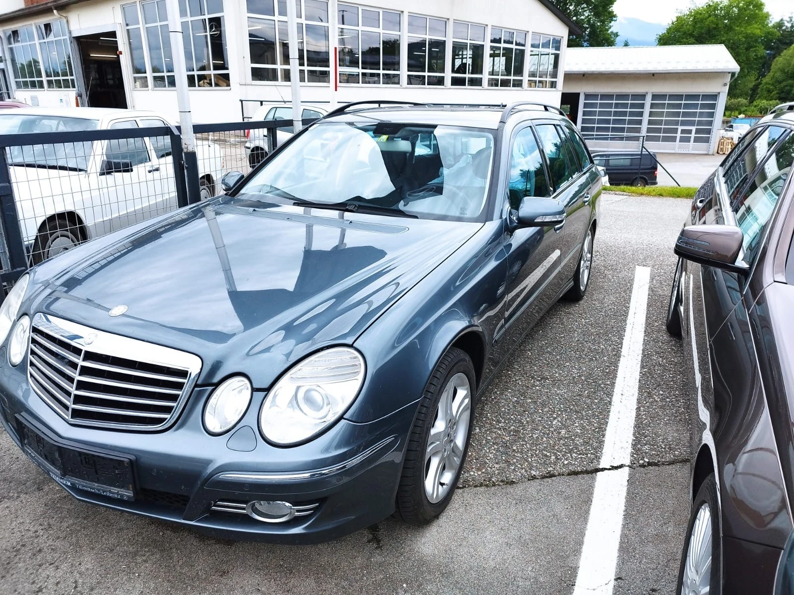 Mercedes-Benz E 320 270 х реални километра от Мерцедес представителств - изображение 2