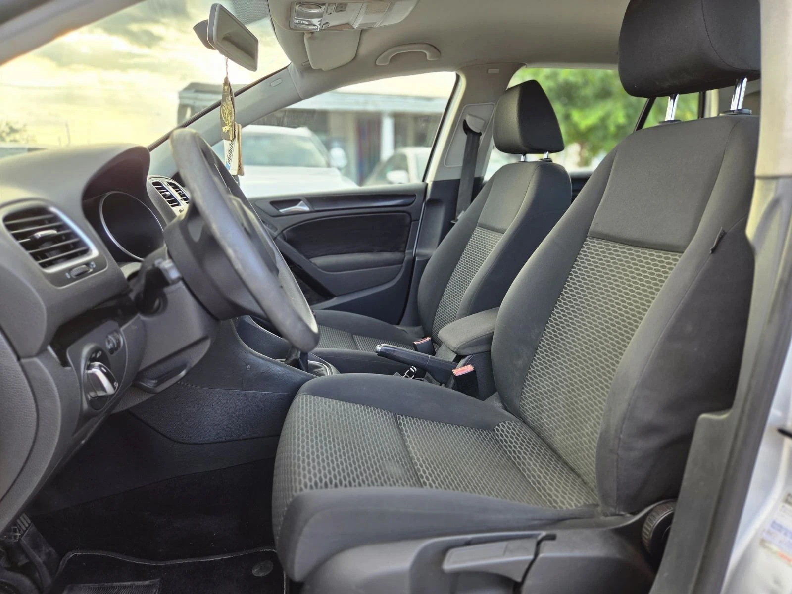 VW Golf 2.0TDI , снимка 8 - Автомобили и джипове - 51639984