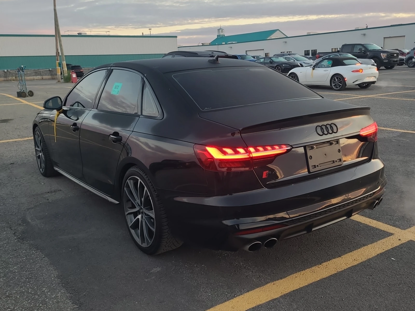 Audi S4 TECHNIK * CARFAX * АвтоКредит * Цена до България*  - изображение 4
