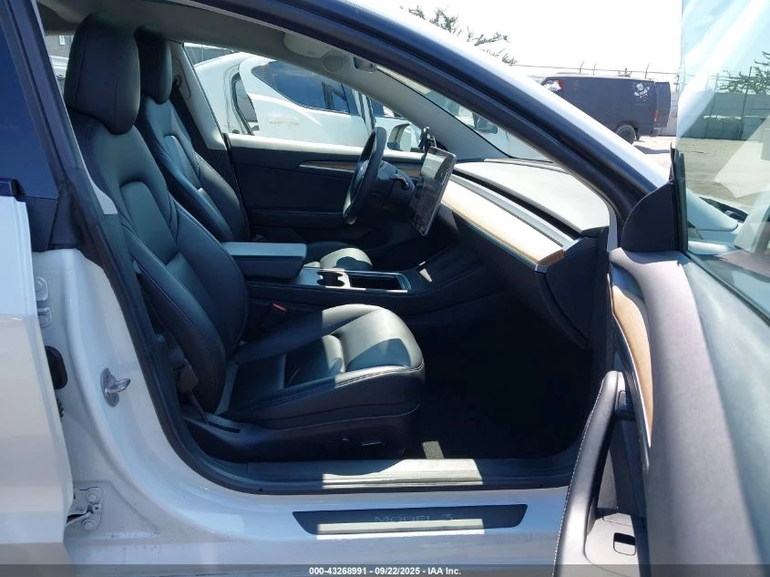 Tesla Model 3 LONG RANGE DUAL MOTOR ALL-WHEEL DRIVE - изображение 7