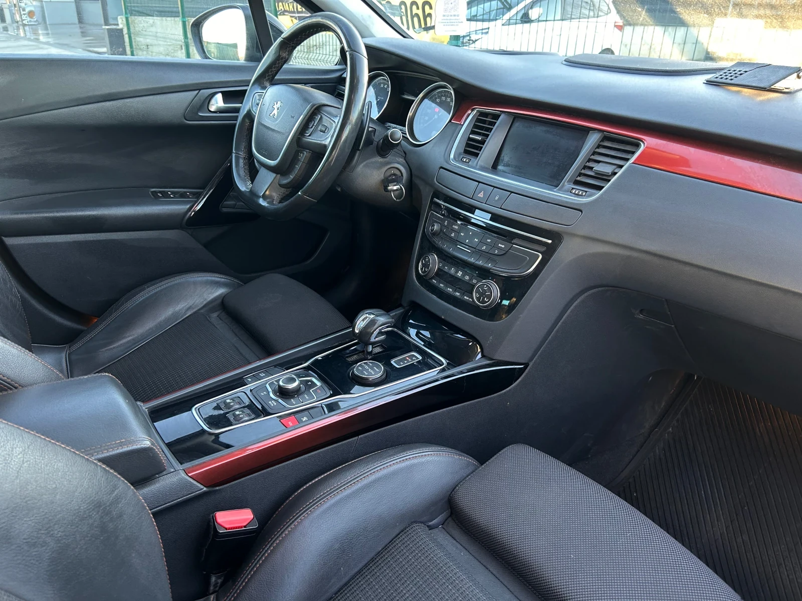 Peugeot 508 RXH Hybrid4 4x4 EGS6 - изображение 10