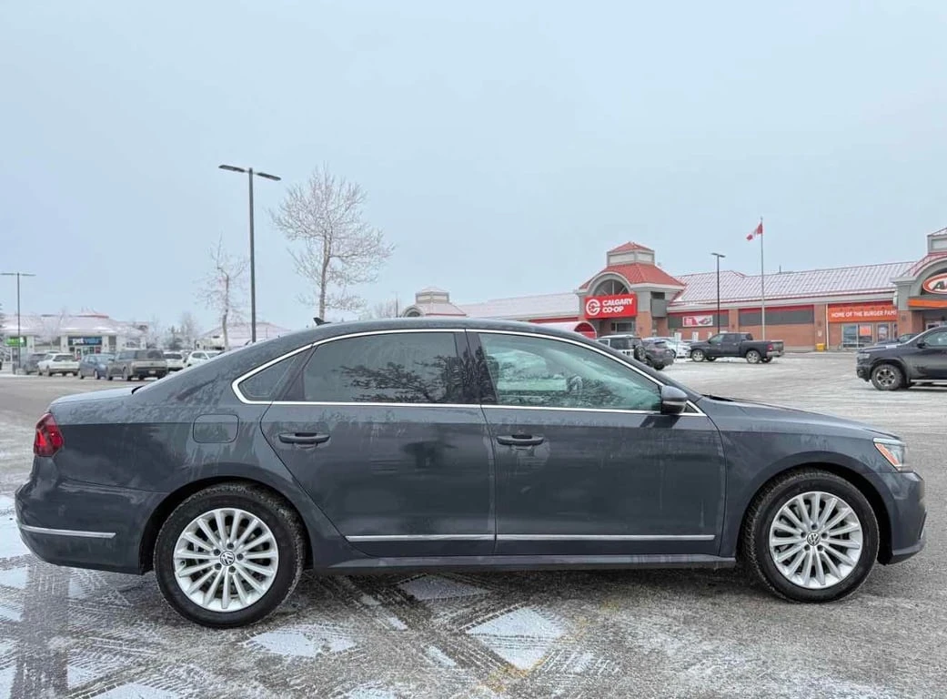 VW Passat * Comfortline * CARFAX * ЦЕНА ДО БГ - изображение 3