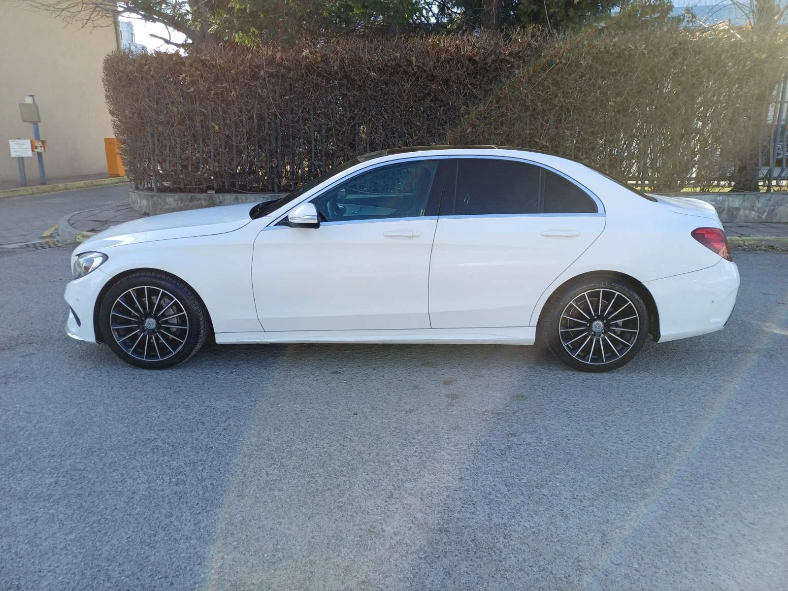 Mercedes-Benz C 220 d AMG Line BlueTEC, снимка 4 - Автомобили и джипове - 53824493