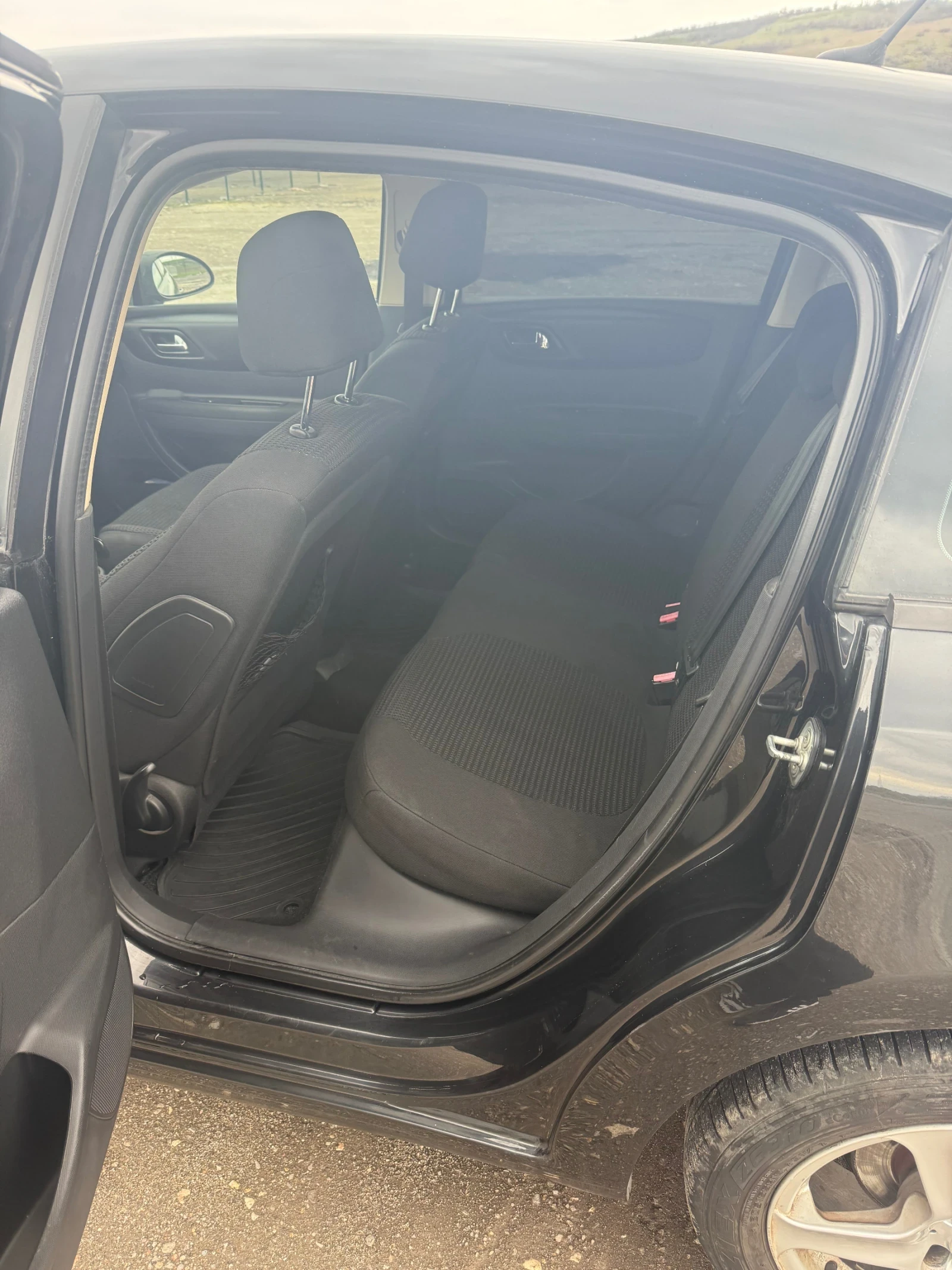 Citroen C4 1.6 HDI, снимка 9 - Автомобили и джипове - 54036318