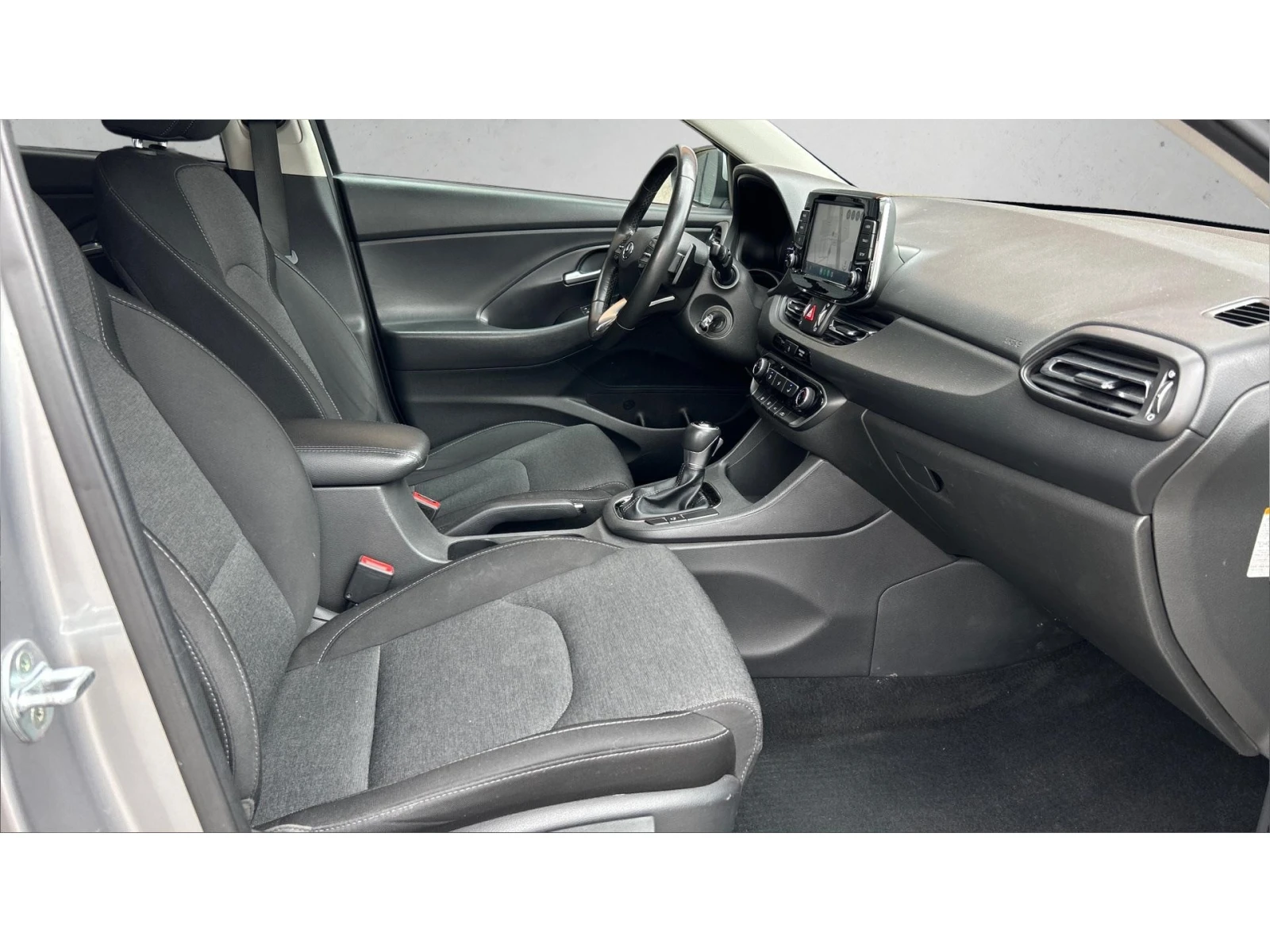 Hyundai I30 T-GDI  Fastback DCT, Месечна вноска от 177  , снимка 10 - Автомобили и джипове - 54114514