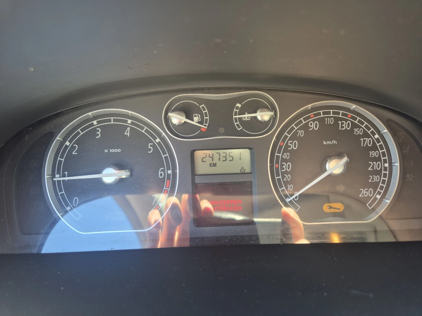 Renault Laguna 2.0 I 16 V PRIVILEGE, снимка 13 - Автомобили и джипове - 54337151