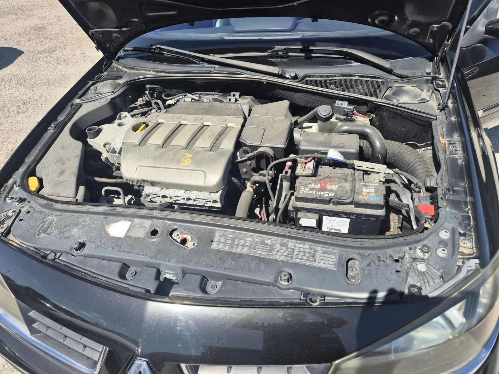 Renault Laguna 2.0 I 16 V PRIVILEGE, снимка 17 - Автомобили и джипове - 54337151