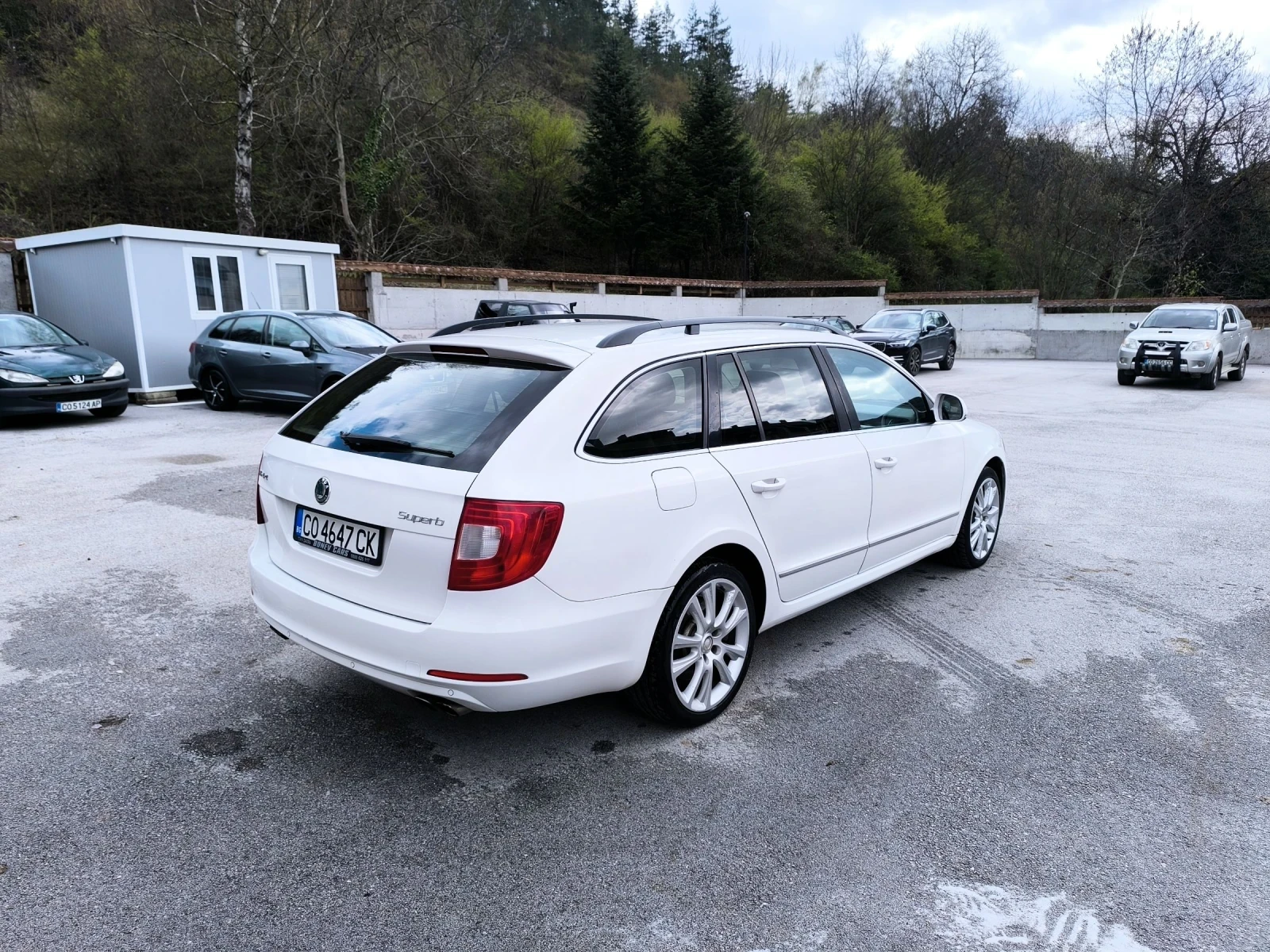 Skoda Superb, снимка 4 - Автомобили и джипове - 54462693