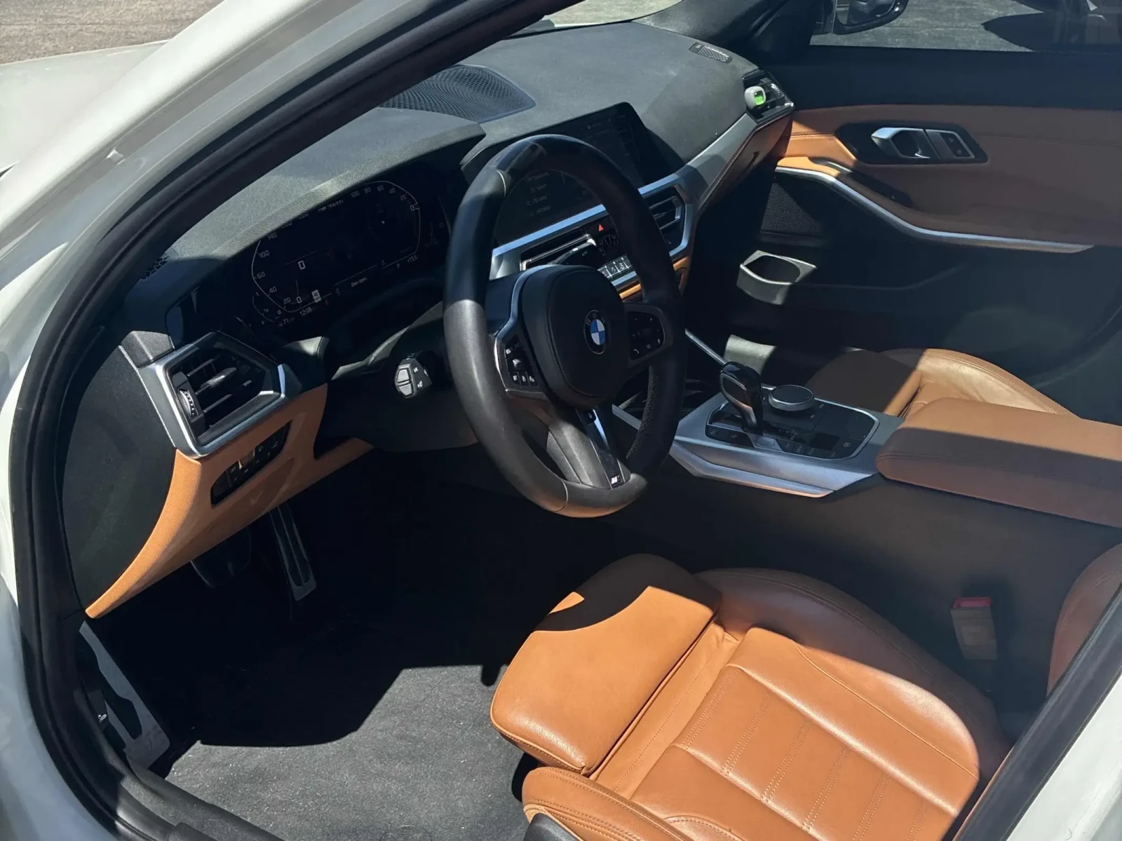 BMW 340 M340i xDrive * Keyless * ПАНОРАМА * CARFAX, снимка 8 - Автомобили и джипове - 54935471