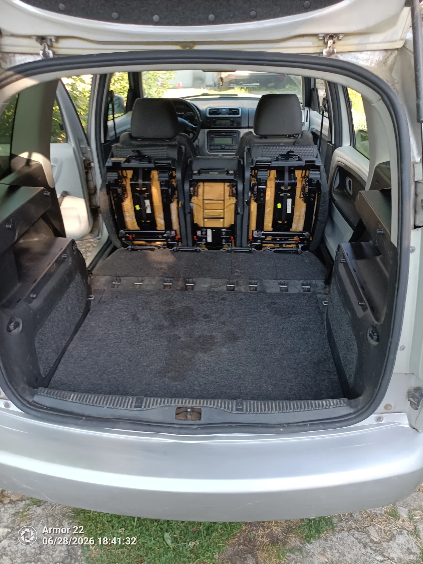Skoda Roomster 1, 4 TDI , снимка 13 - Автомобили и джипове - 55080503