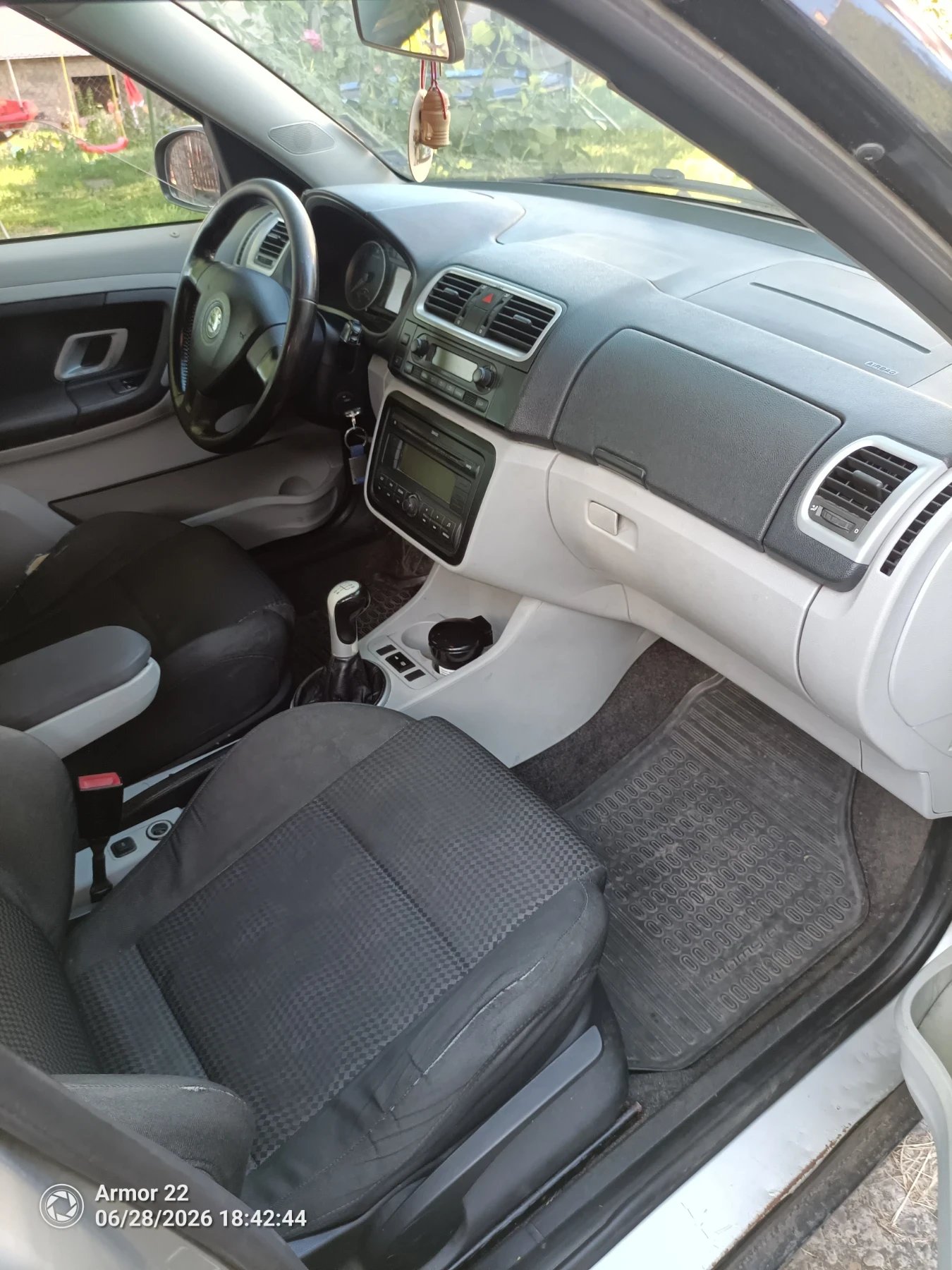 Skoda Roomster 1, 4 TDI , снимка 11 - Автомобили и джипове - 55080503