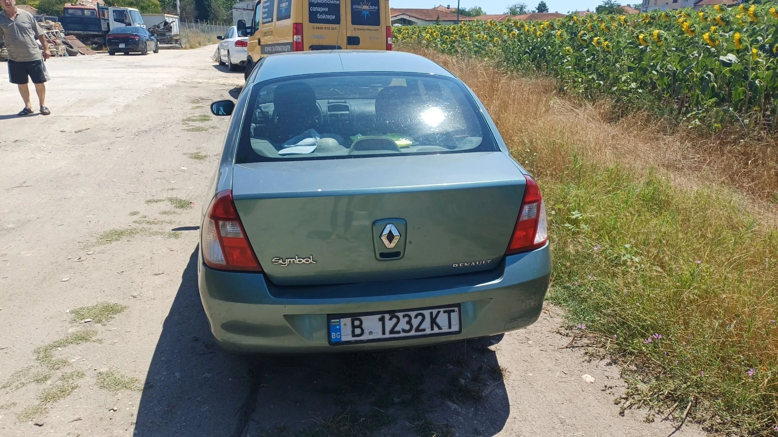 Renault Symbol, снимка 4 - Автомобили и джипове - 55244811