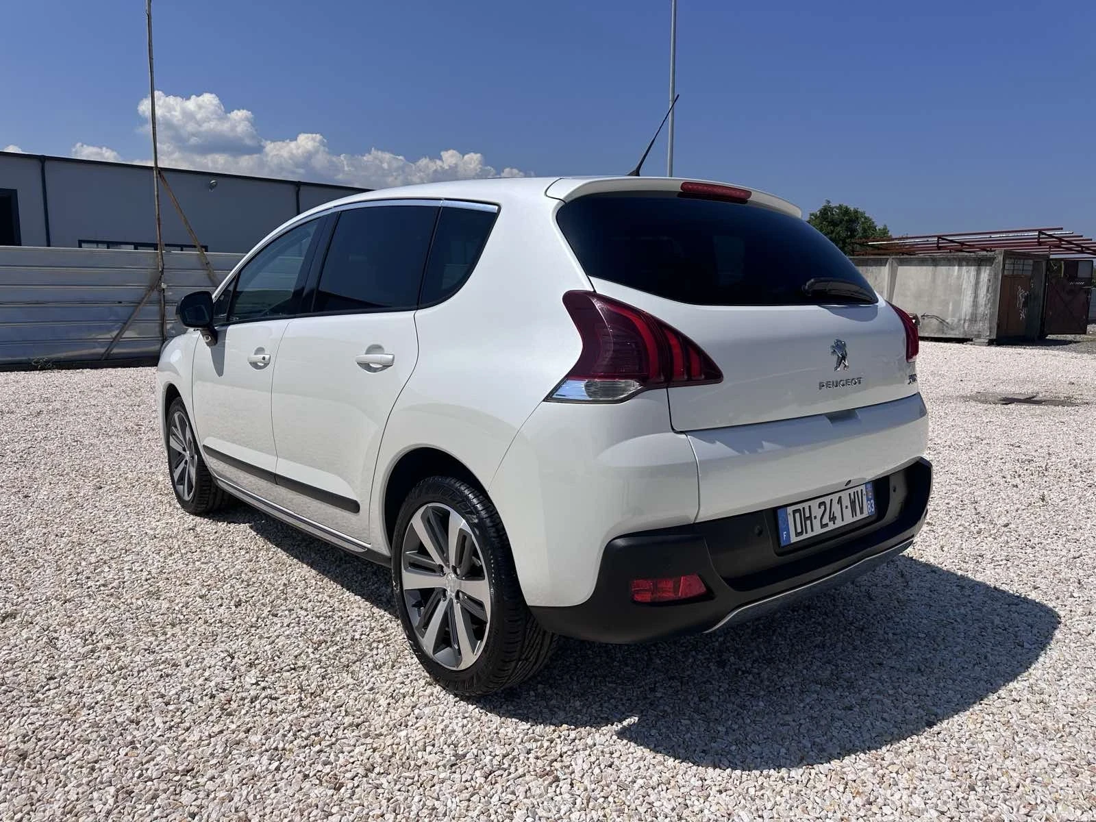 Peugeot 3008 2.0 150кс., снимка 4 - Автомобили и джипове - 55334603