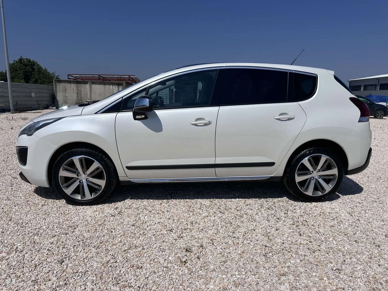 Peugeot 3008 2.0 150кс., снимка 3 - Автомобили и джипове - 55334603