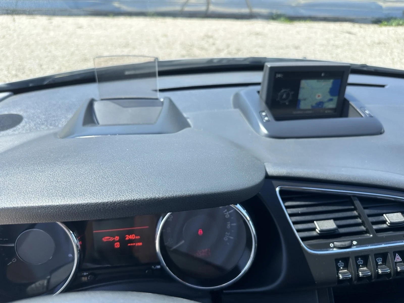 Peugeot 3008 2.0 150кс., снимка 11 - Автомобили и джипове - 55334603
