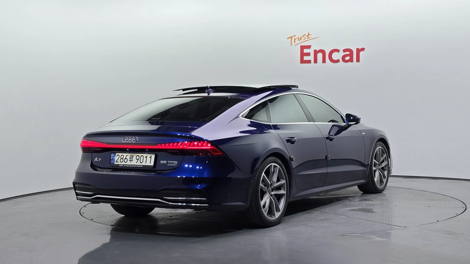 Audi A7 55 TFSI quattro* ЛЮК* МАСАЖ* HUD* 360* КРАЙНА ЦЕНА, снимка 2 - Автомобили и джипове - 55336549