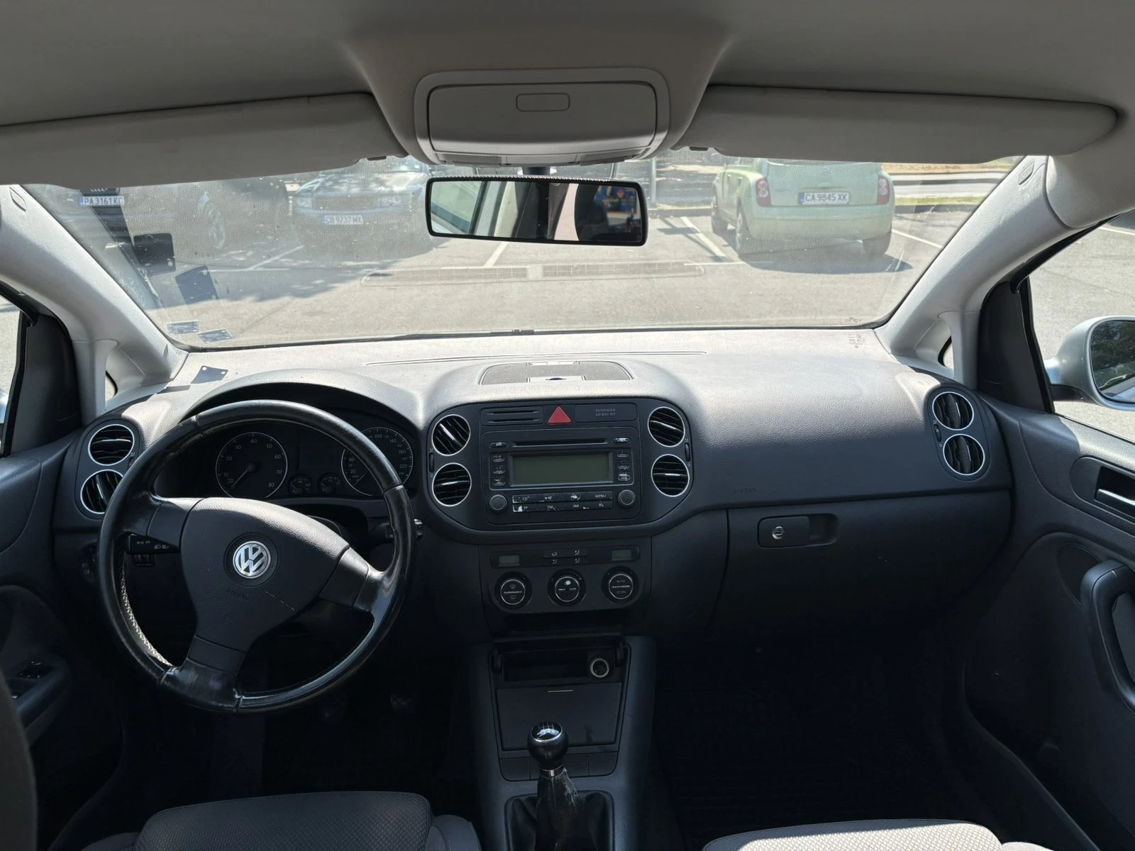 VW Golf Plus 1.6 FSI, снимка 11 - Автомобили и джипове - 55593772