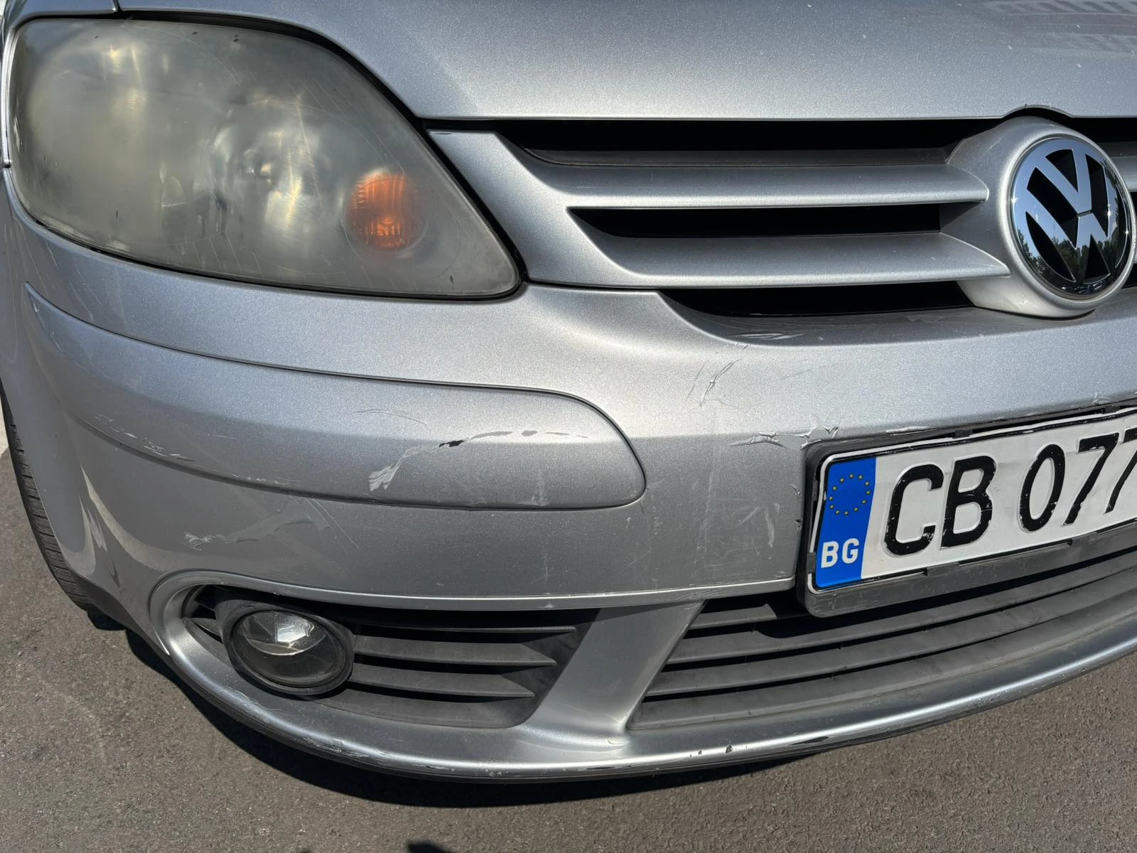 VW Golf Plus 1.6 FSI, снимка 15 - Автомобили и джипове - 55593772